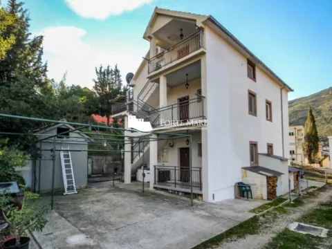 Sale, house, 223m², Herceg Novi, Crna Gora
