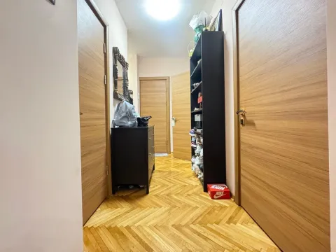 Sale, three bedroom apartment, 84m², Kalenić Pijaca, Vračar Sve Podlokacije - image 6