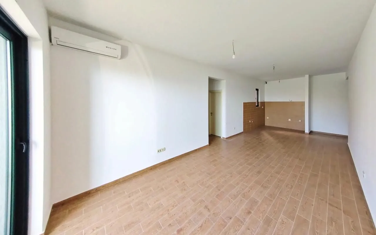 Prodaja, dvosoban stan, 81m², Bečići, Budva