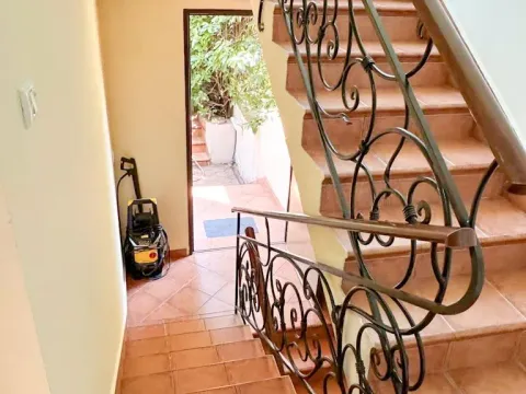 Prodaja, kuća, 211m², Gorica C, Podgorica - image 9