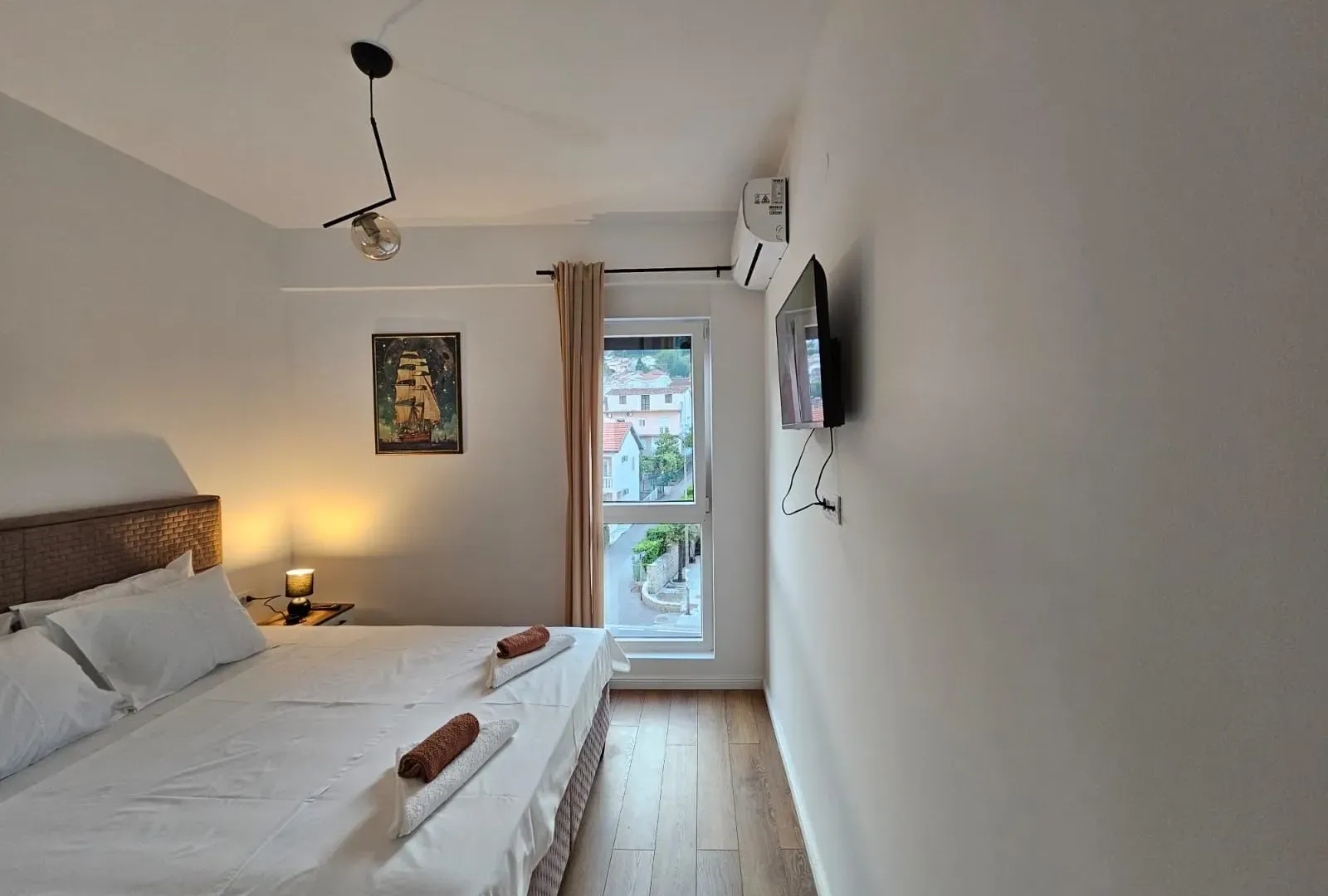 Izdavanje, dvosoban stan, 58m², Bijela, Herceg Novi