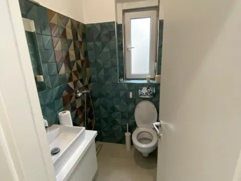 Izdavanje, trosoban stan, 64m², Zemun Centar, Zemun Sve Podlokacije - image 13
