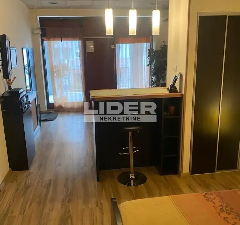 Rent, one bedroom apartment, 34m², Novi Beograd Sve Podlokacije, Beograd