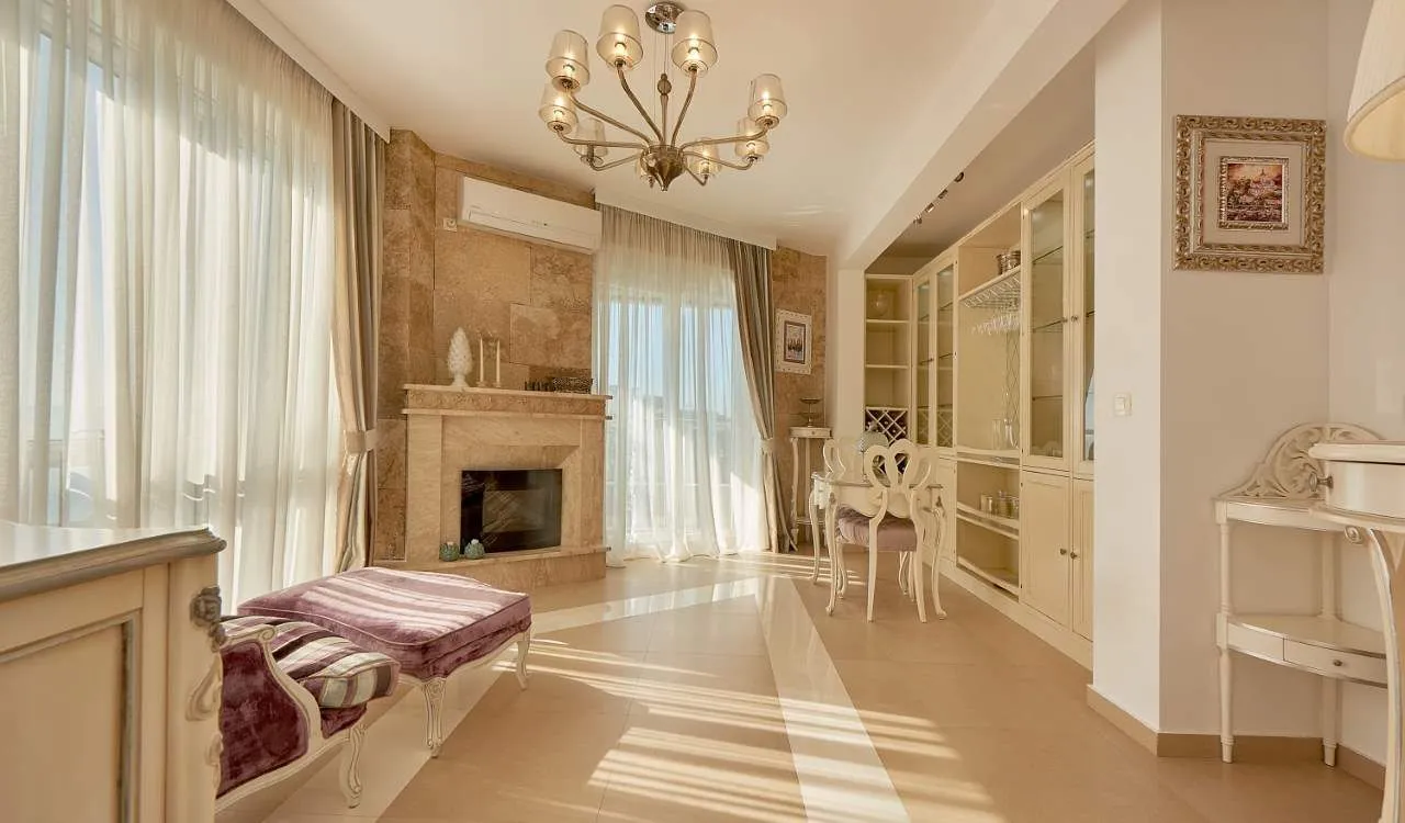 Sale, three bedroom apartment, 150m², Bečići, Budva