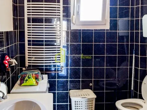 Prodaja, kuća, 220m², Tološka šuma, Podgorica - image 16