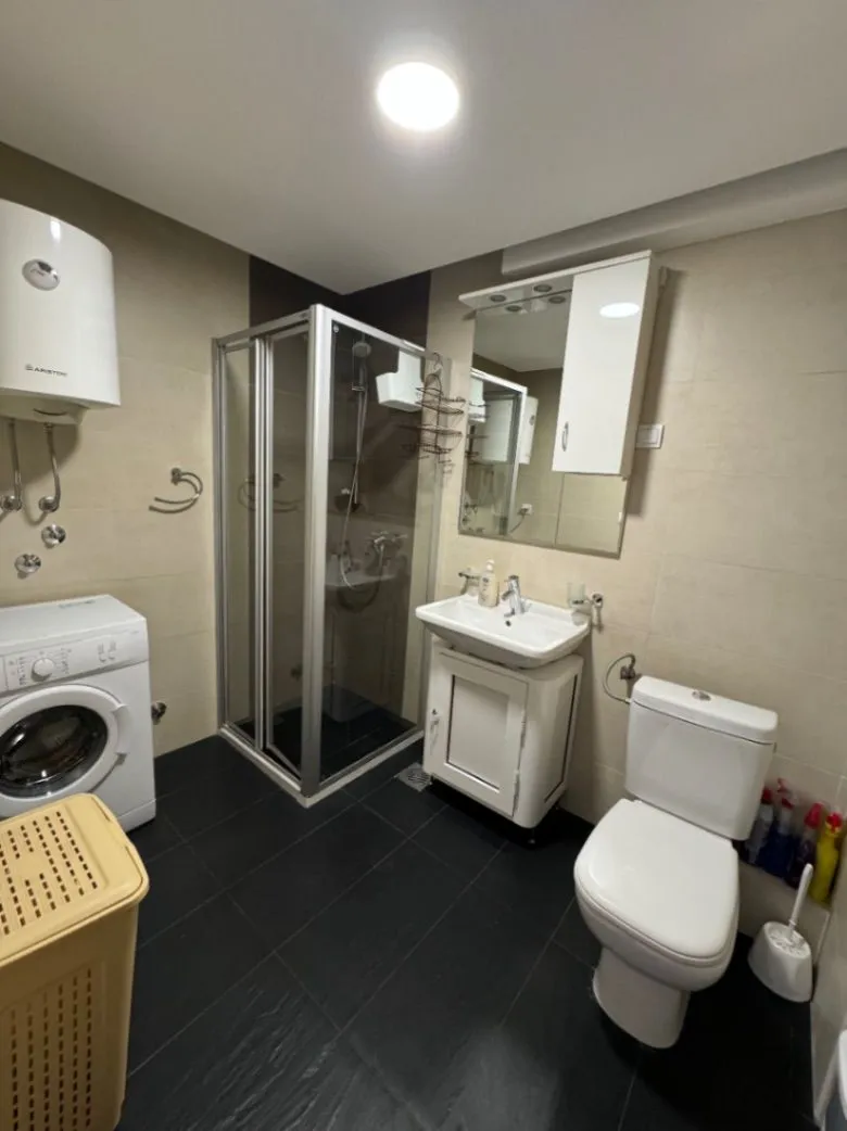 Rent, one bedroom apartment, 60m², Bečići, Budva