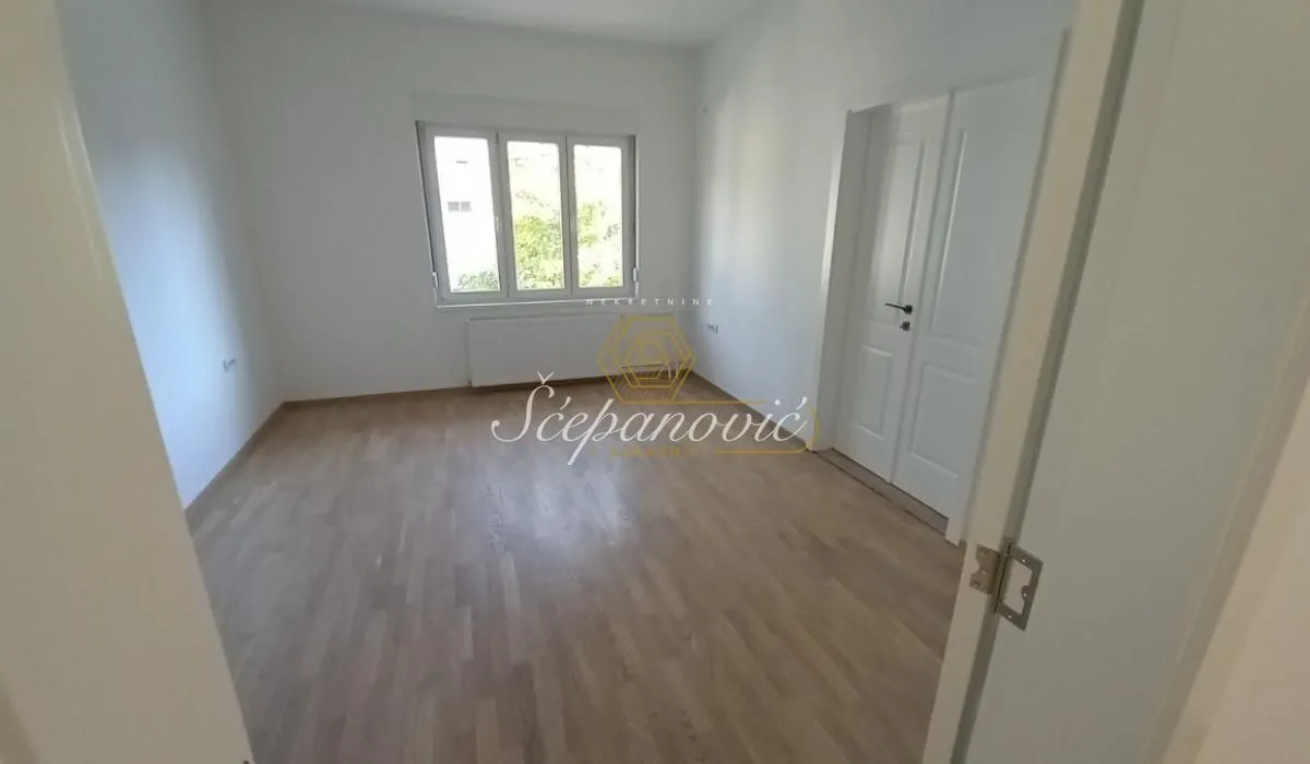 Prodaja, dvosoban stan, 57m², Centar, Novi Sad