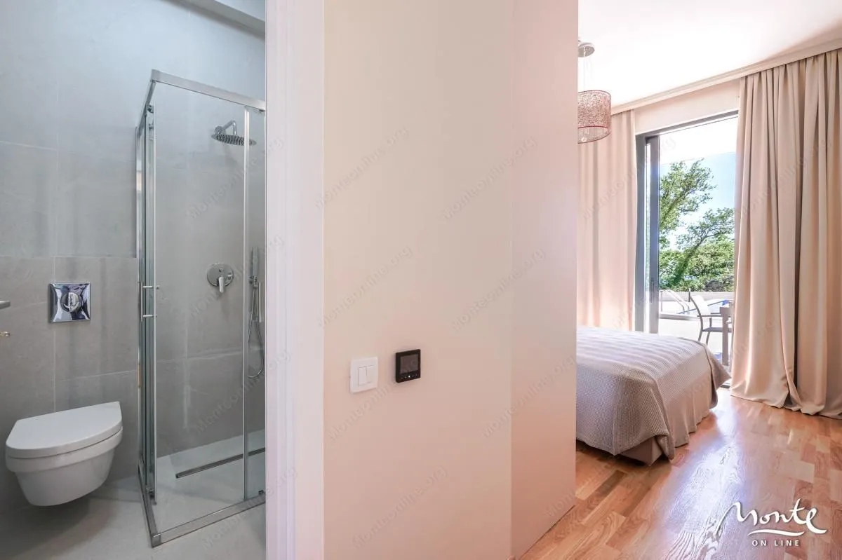 Sale, house, 220m², Reževići, Budva