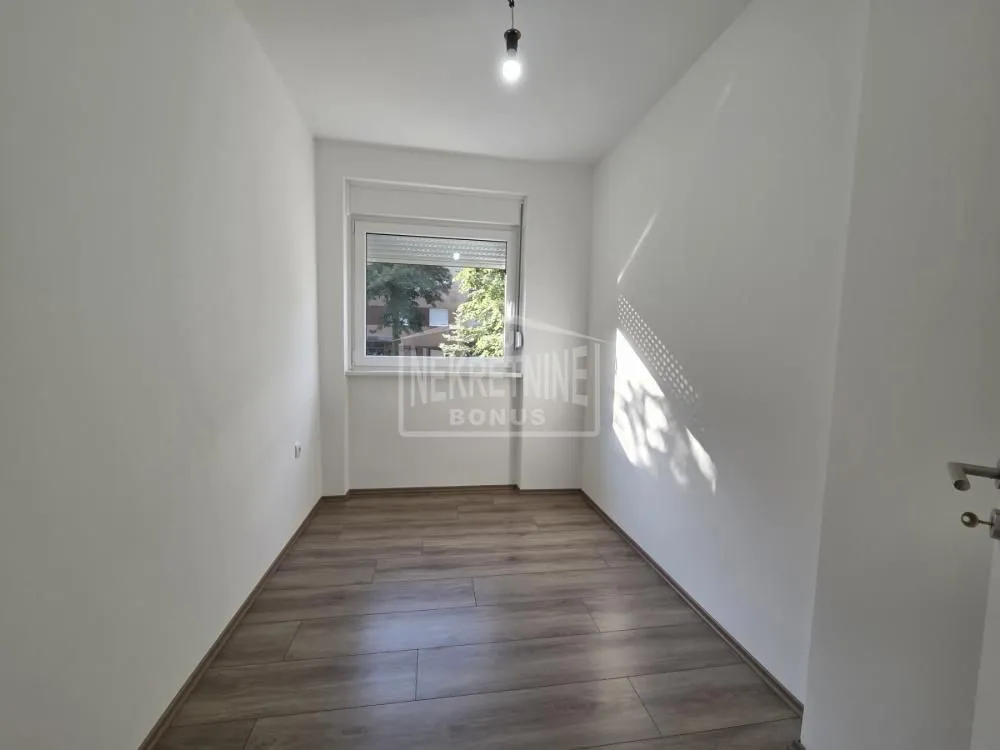 Prodaja, dvosoban stan, 52m², Ker, Subotica