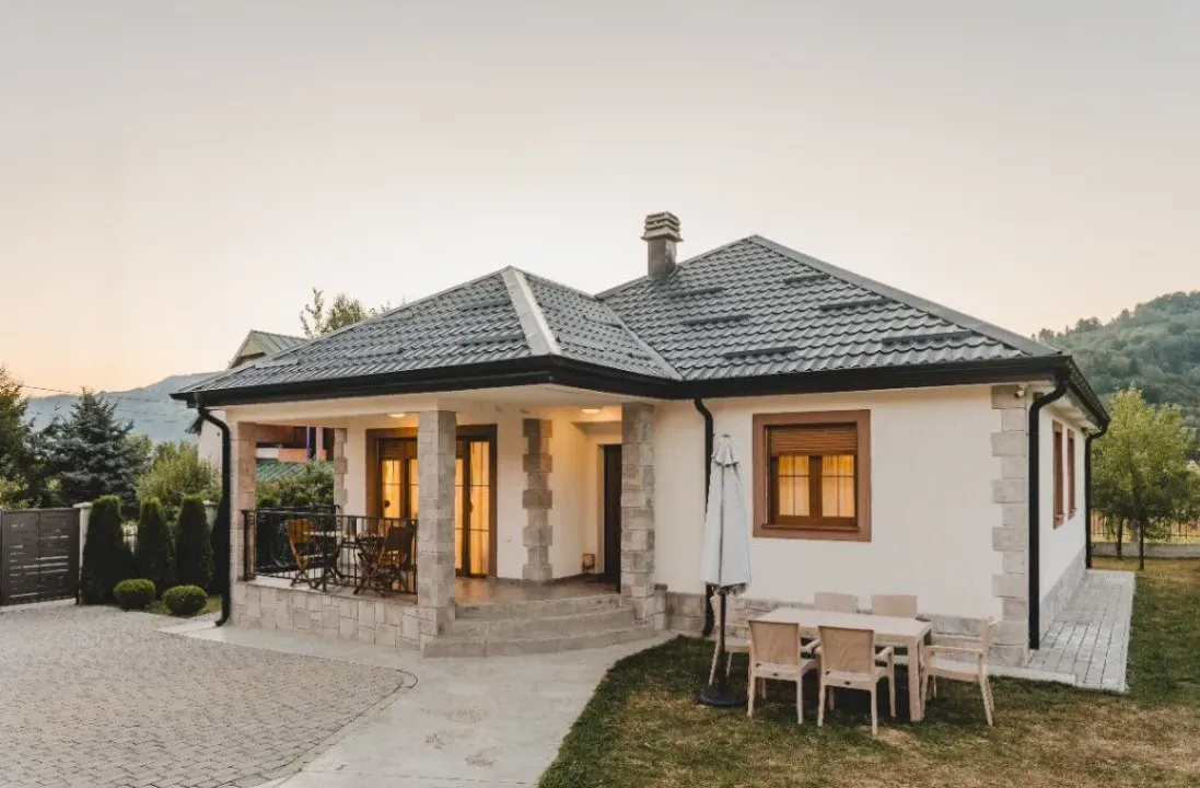 Izdavanje, kuća, 125m², Smailagića Polje, Kolašin