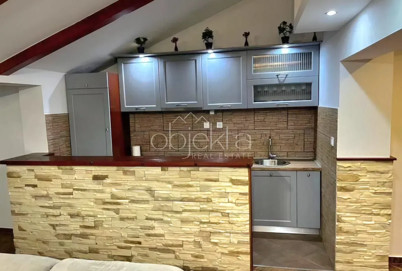 Rent, apartment, 90m², Tivat, Crna Gora