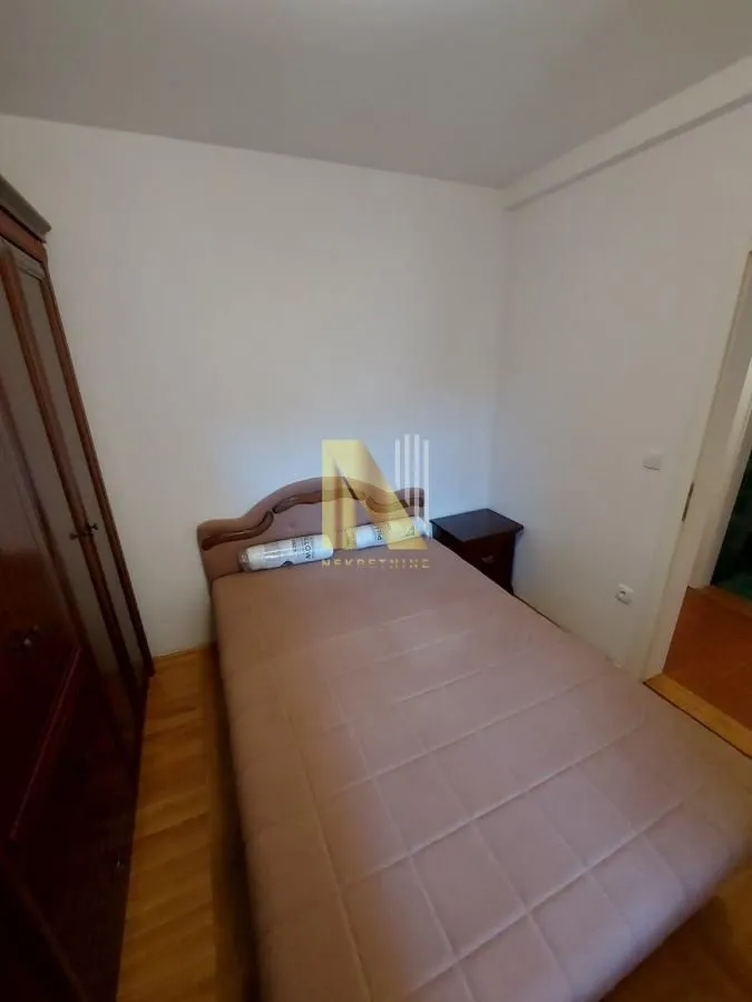 Izdavanje, dvosoban stan, 35m², Socijalno, Novi Sad Sve Podlokacije