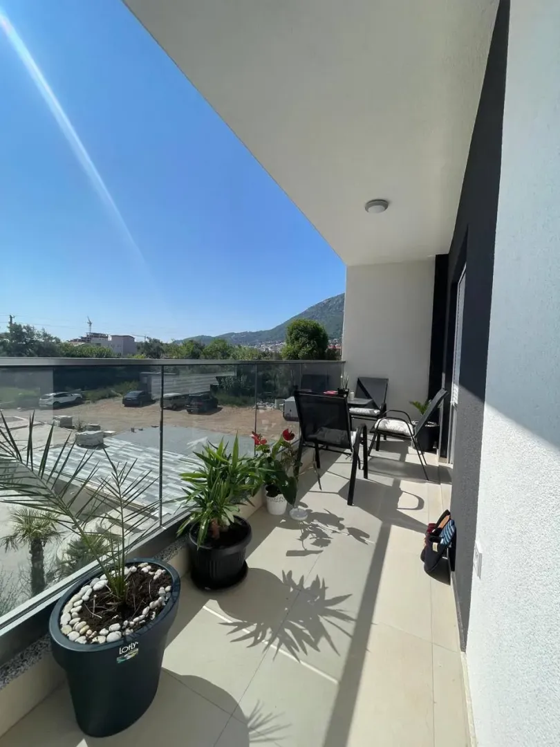 Sale, two bedroom apartment, 72m², Centar, Bar