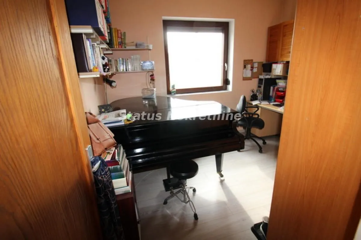 Prodaja, kuća, 230m², Adice, Novi Sad Sve Podlokacije