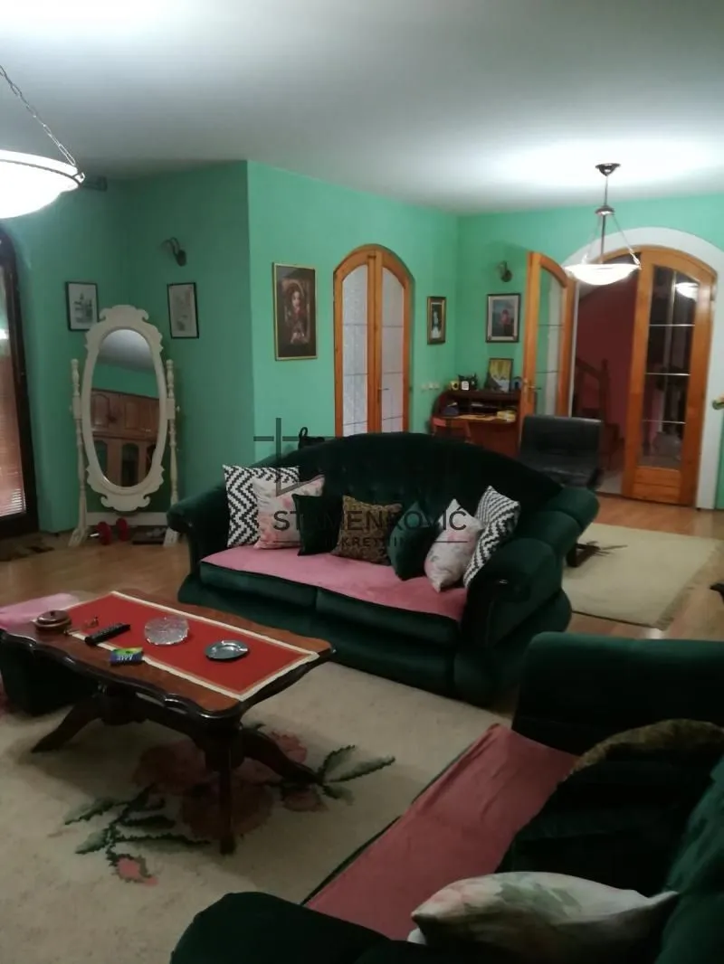 Prodaja, kuća, 250m², Novi Sad Sve Podlokacije, Novi Sad