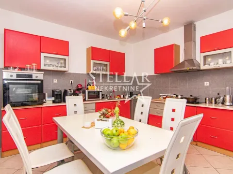 Izdavanje, kuća, 200m², Zabjelo, Podgorica - image 4