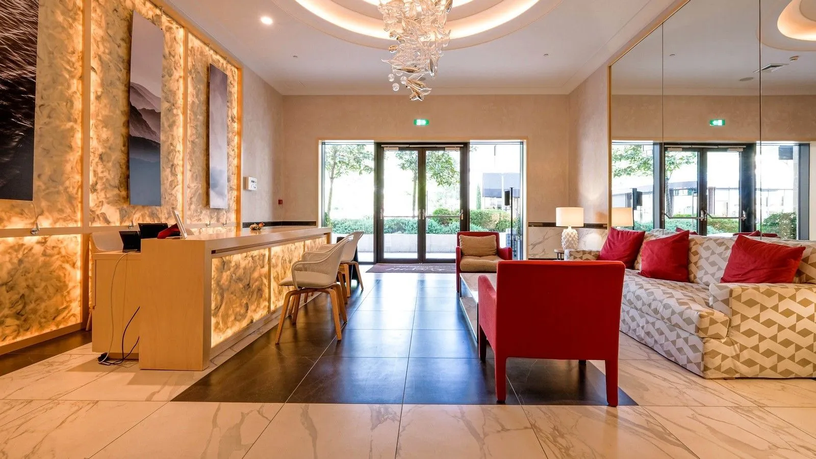 Prodaja, dvosoban stan, 183m², Tivat, Crna Gora