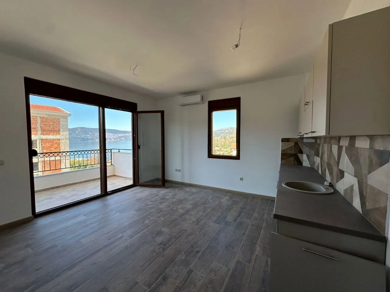 Prodaja, dvosoban stan, 45m², Kumbor, Herceg Novi