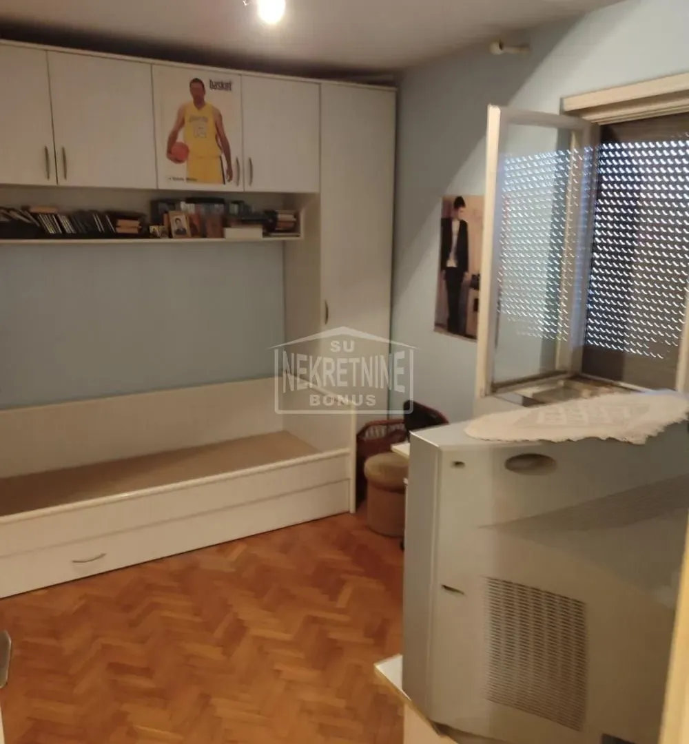 Sale, four bedroom apartment, 79m², Radijalac, Subotica