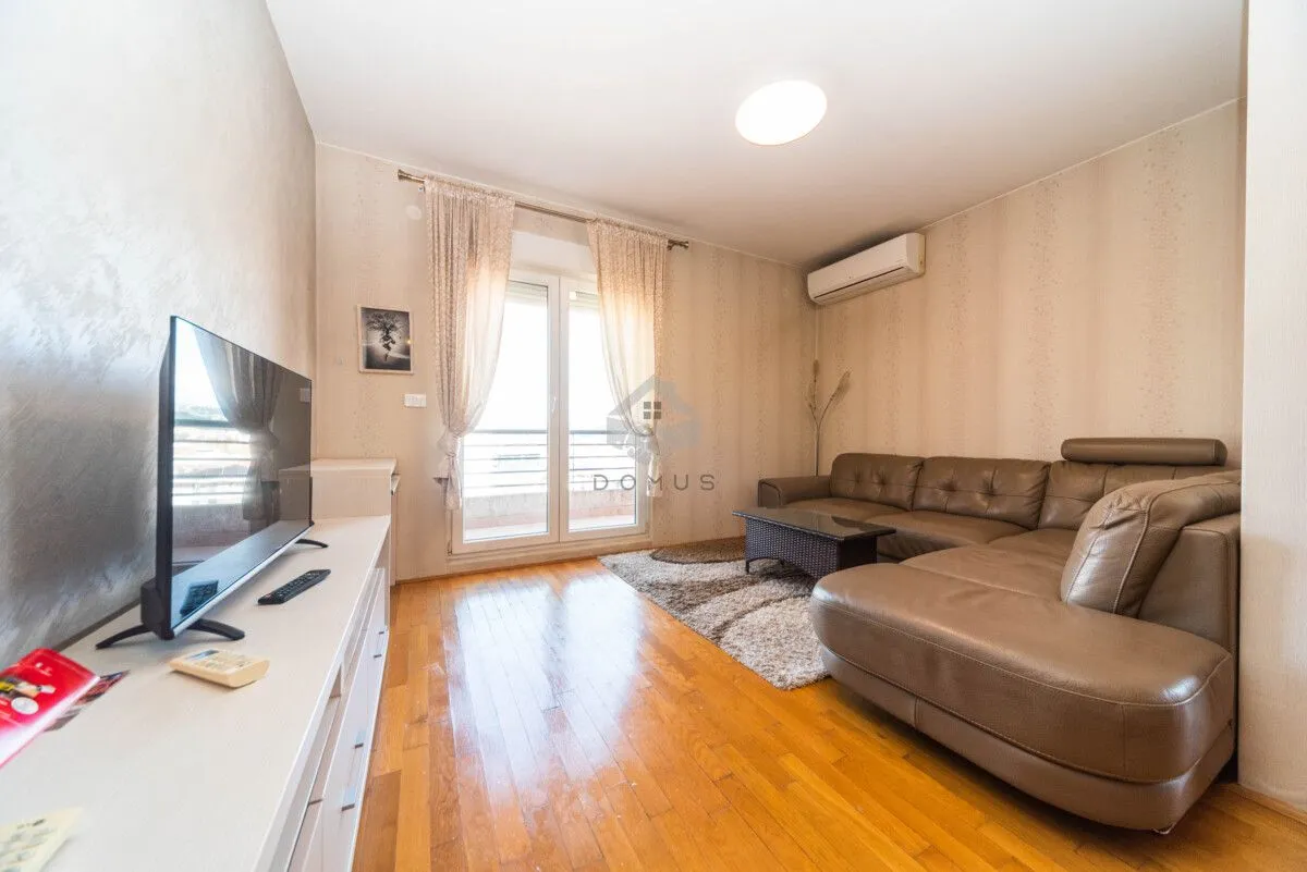 Izdavanje, dvosoban stan, 57m², Stari Aerodrom, Podgorica