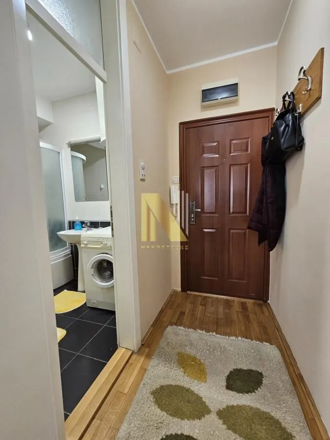 Izdavanje, jednosoban stan, 42m², Rotkvarija, Novi Sad Sve Podlokacije