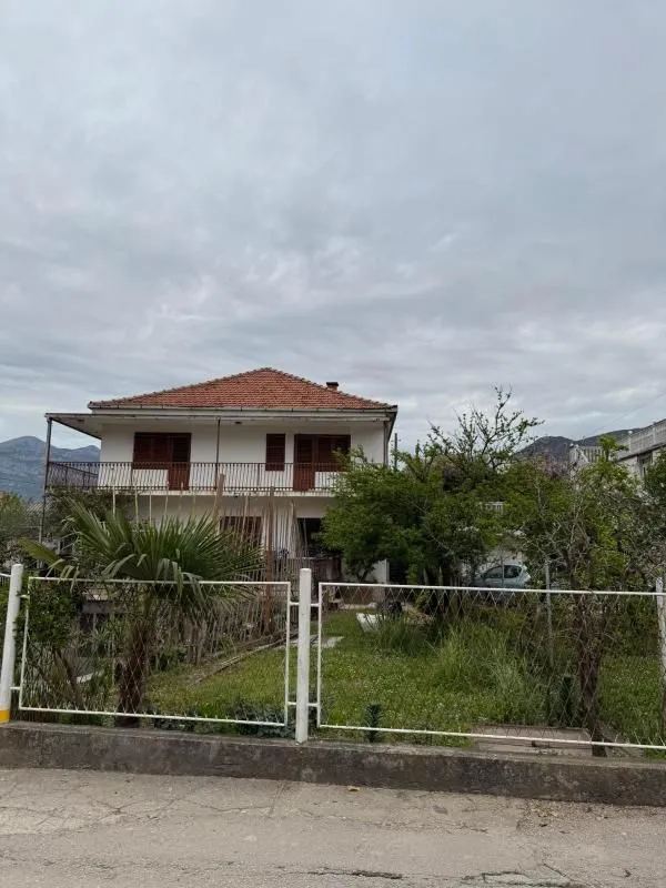 Prodaja, kuća, 220m², Bijelo Polje, Crna Gora