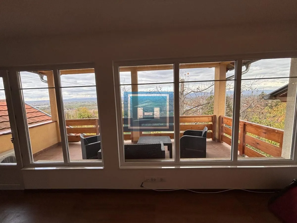 Prodaja, kuća, 220m², Đurđevo brdo, Jagodina