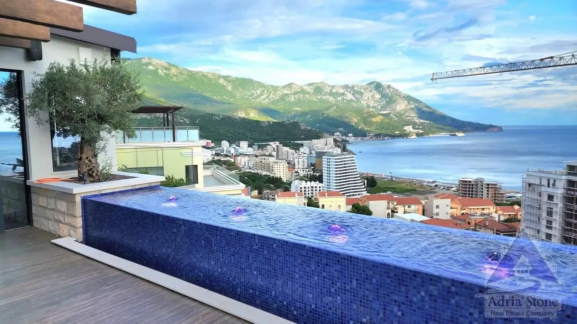 Sale, three bedroom apartment, 285m², Bečići, Budva