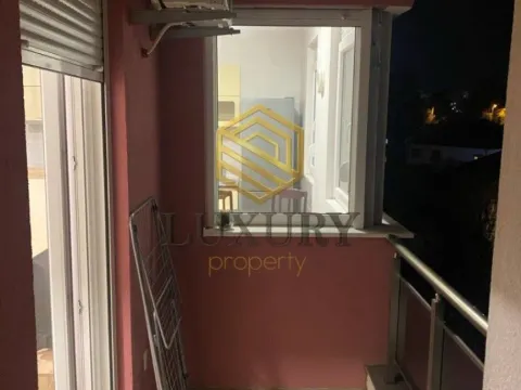 Izdavanje, dvosoban stan, 56m², Stari Aerodrom, Podgorica - image 8