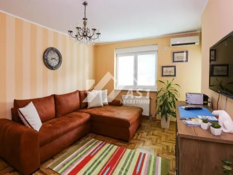 Izdavanje, jednosoban stan, 36m², Grbavica, Novi Sad Sve Podlokacije