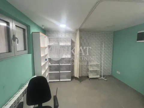 Prodaja, poslovni prostor, 38m², Čukarica, Beograd - image 8
