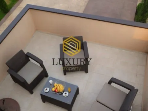 Izdavanje, kuća, 250m², Tološi, Podgorica - image 4