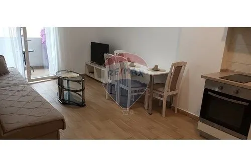 Izdavanje, garsonjera, 31m², Budva, Crna Gora