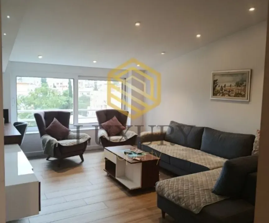 Izdavanje, dvosoban stan, 100m², Preko Morače, Podgorica