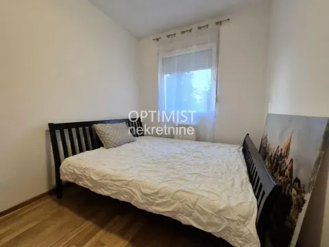 Rent, two bedroom apartment, 43m², Južni Bulevar, Vračar Sve Podlokacije - image 7