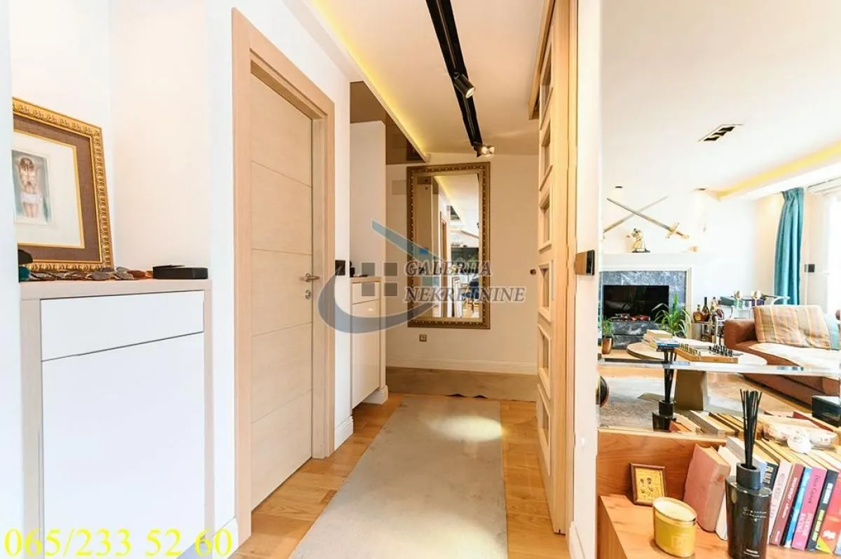 Sale, three bedroom apartment, 83m², Južni Bulevar, Vračar Sve Podlokacije