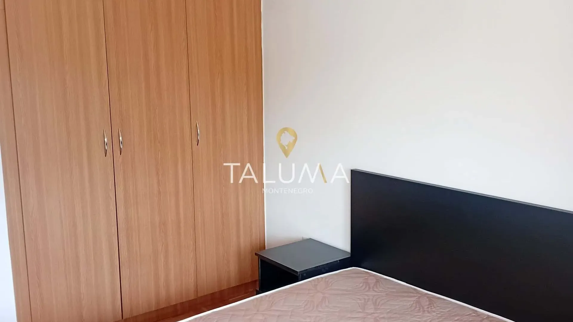 Prodaja, dvosoban stan, 141m², Stari Aerodrom, Podgorica