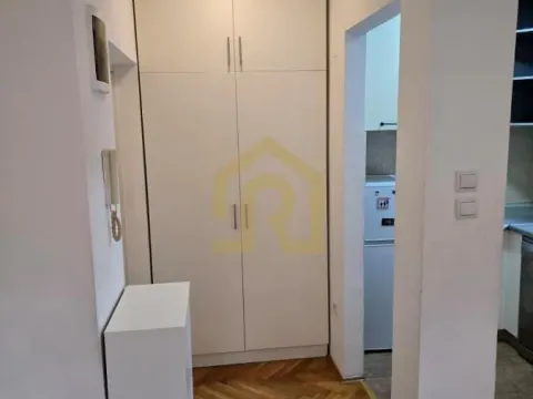 Izdavanje, jednosoban stan, 22m², Đeram Pijaca, Beograd - image 8