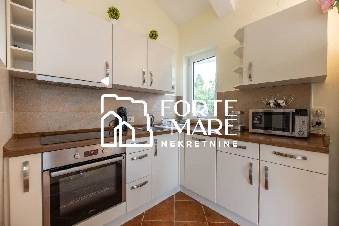 Prodaja, jednosoban stan, 75m², Đenovići, Herceg Novi