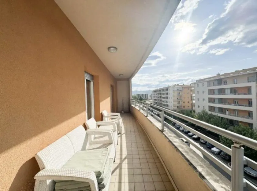 Rent, two bedroom apartment, 75m², City Kvart, Podgorica