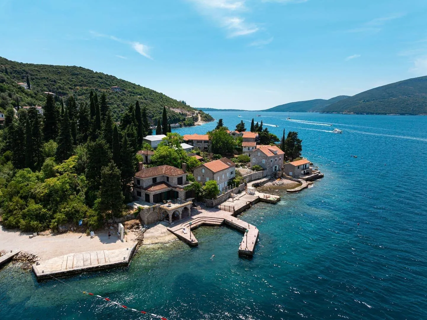 Prodaja, kuća, 350m², Rose, Herceg Novi