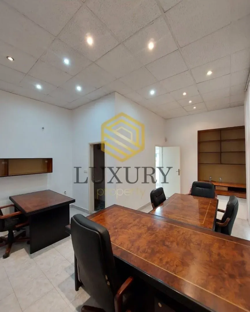 Rent, office space, 120m², City Kvart, Podgorica