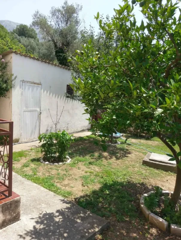Prodaja, kuća, 200m², Tomba, Bar