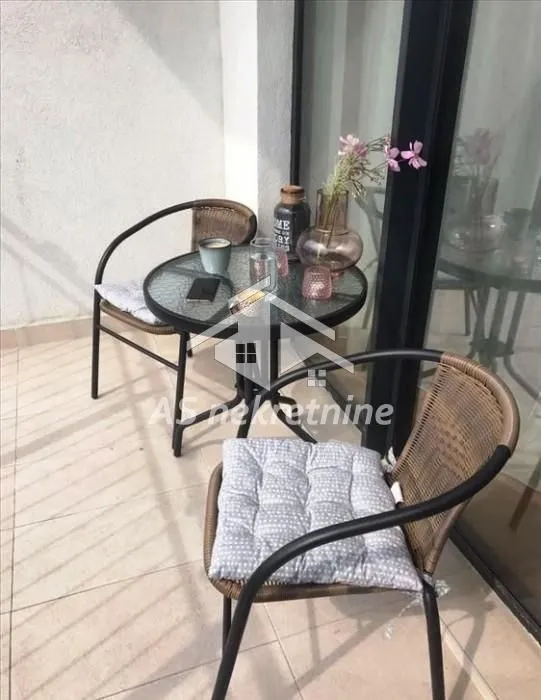 Rent, three bedroom apartment, 86m², Savski Venac, Beograd