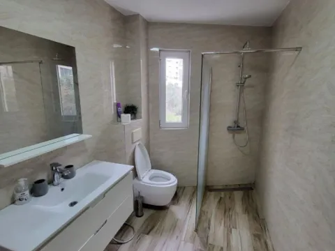 Sale, one bedroom apartment, 43m², Bečići, Budva - image 6