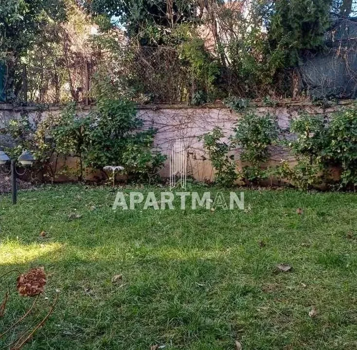 Sale, house, 320m², Profesorska Kolonija, Palilula Sve Podlokacije