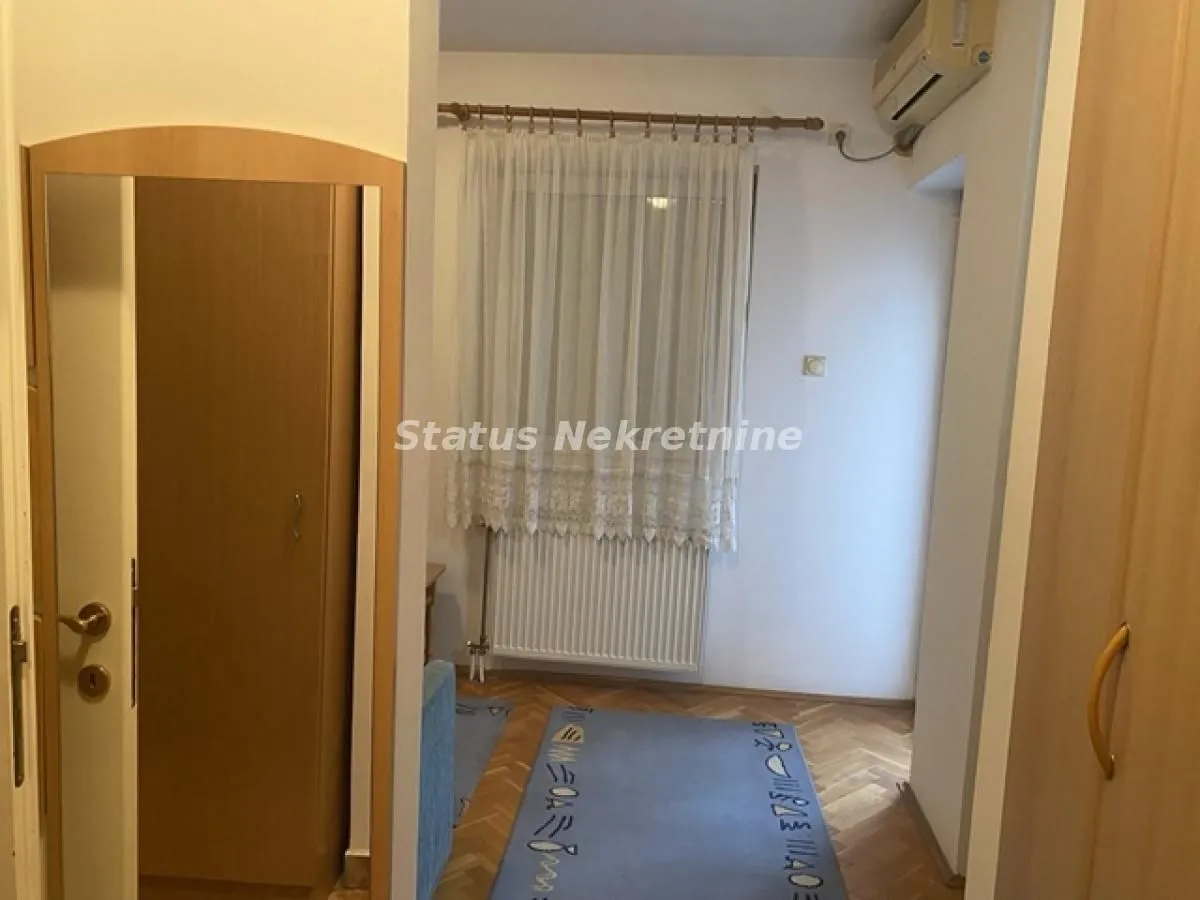 Izdavanje, garsonjera, 25m², Nova Detelinara, Novi Sad Sve Podlokacije