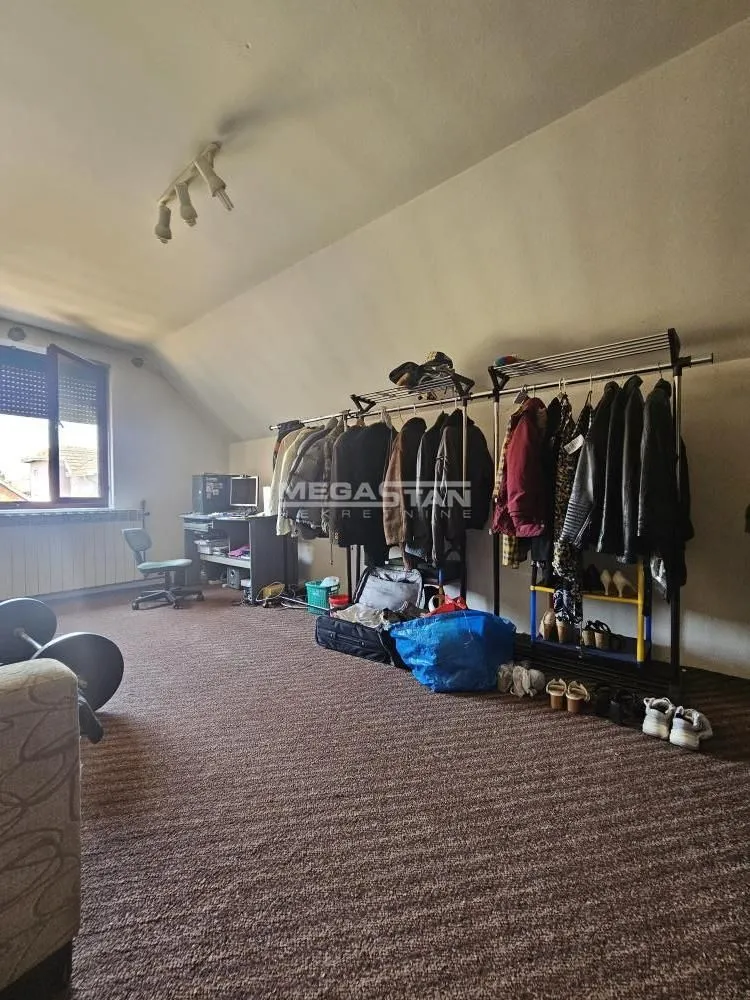 Sale, house, 235m², Batajnica, Beograd