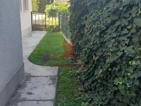 Prodaja, kuća, 1000m², Selters Banja, Mladenovac - image 19