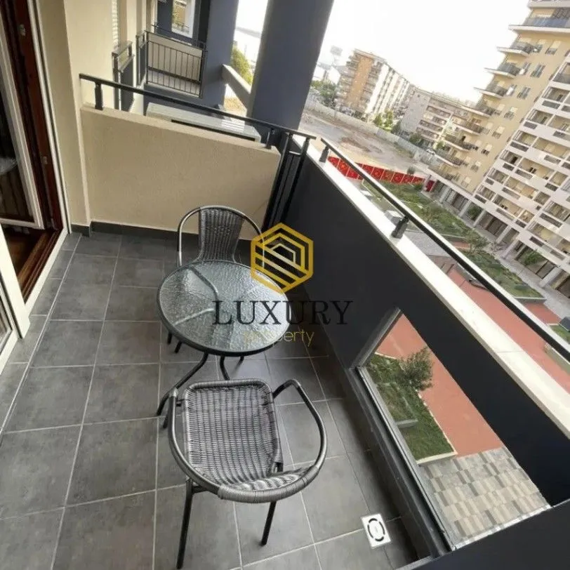 Izdavanje, dvosoban stan, 70m², Master Kvart, Podgorica